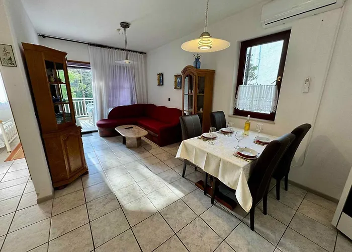 Apartmán In 53136
